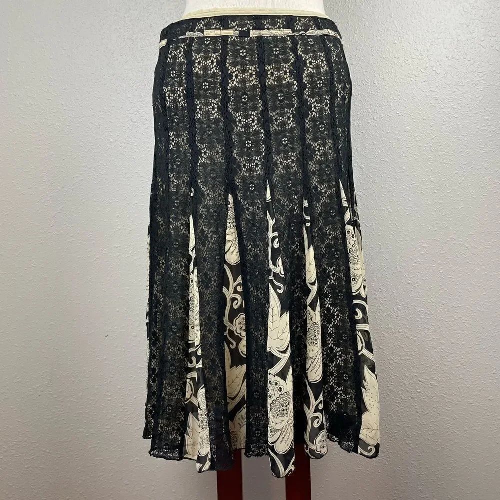 Bandolino Black Lace Trimmed Midi Skirt Size 6 EUC